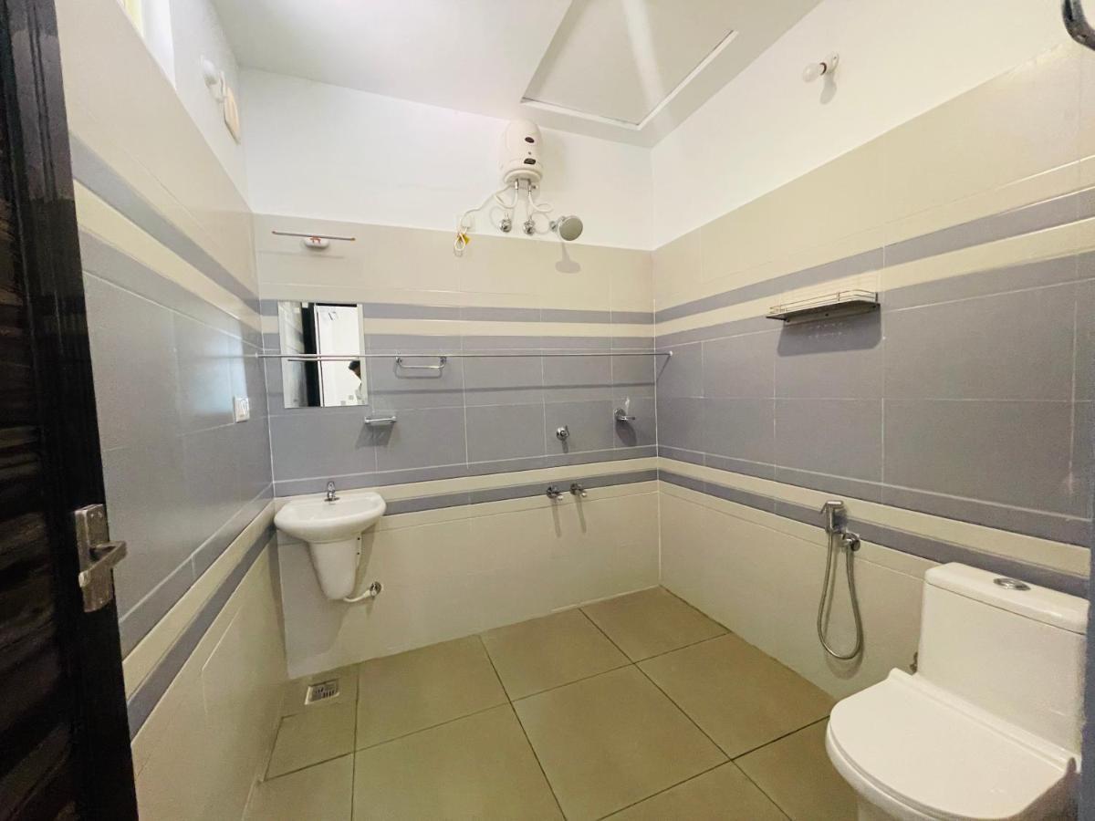Prakruthi Residency Munroeisland Apartment Mundrothuruth Exterior photo